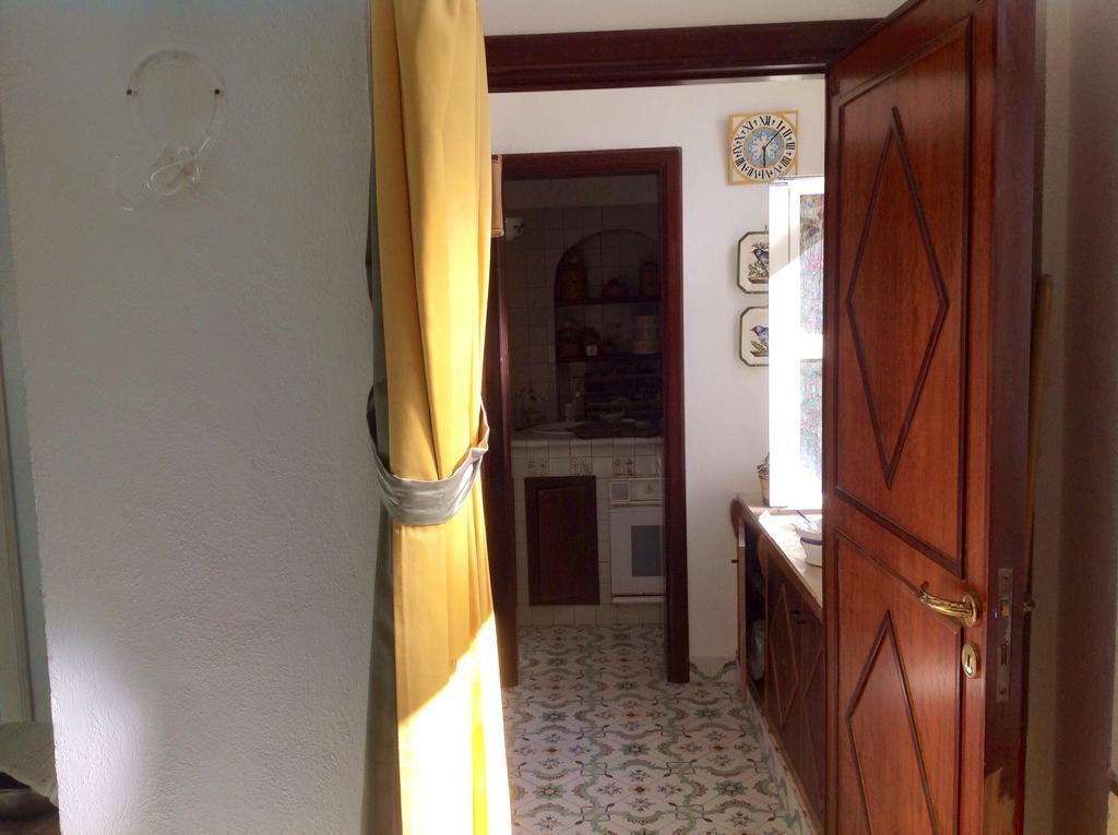 Casa Valentino Apartment Capri Bilik gambar